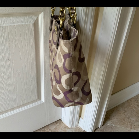 Coach Handbag - Picture 4 of 10